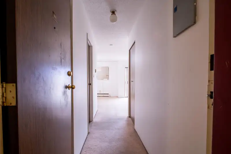 307 45749 SPADINA AVENUE - photo 3 of 8