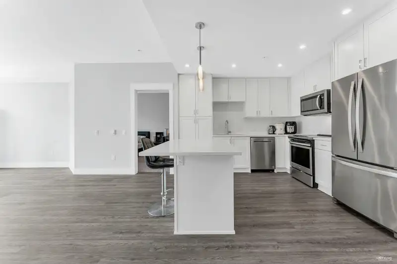 4415 2180 KELLY AVENUE - photo 4 of 18