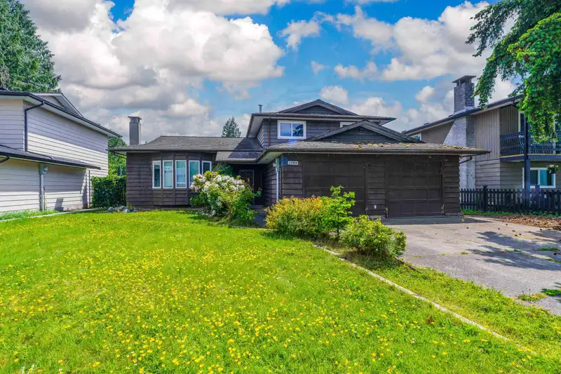 22984 CLIFF AVENUE - photo 1 of 39