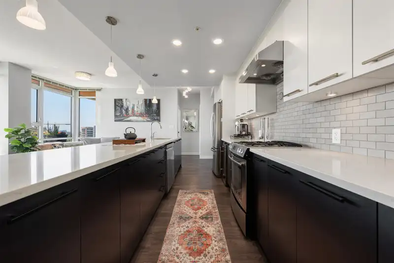 1803 8333 ANDERSON ROAD - photo 1 of 38