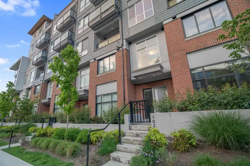 102 3528 146A STREET - photo 3 of 18