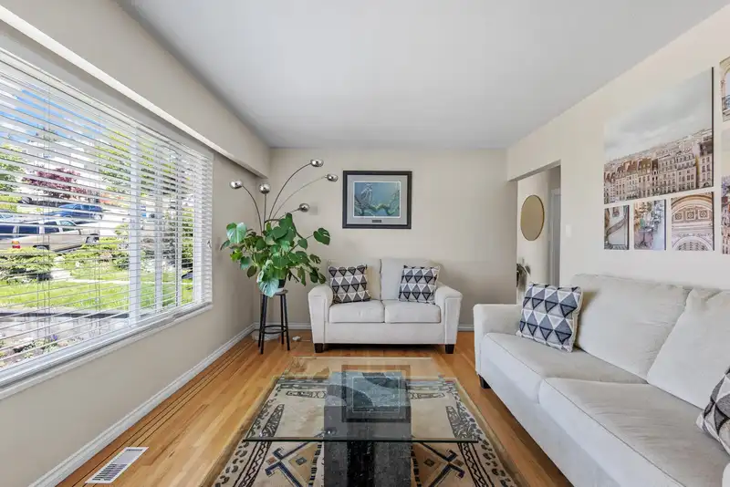 4830a ALBERT STREET - photo 3 of 35