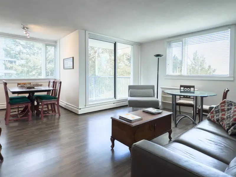 504 2165 W 40TH AVENUE - photo 2 of 32