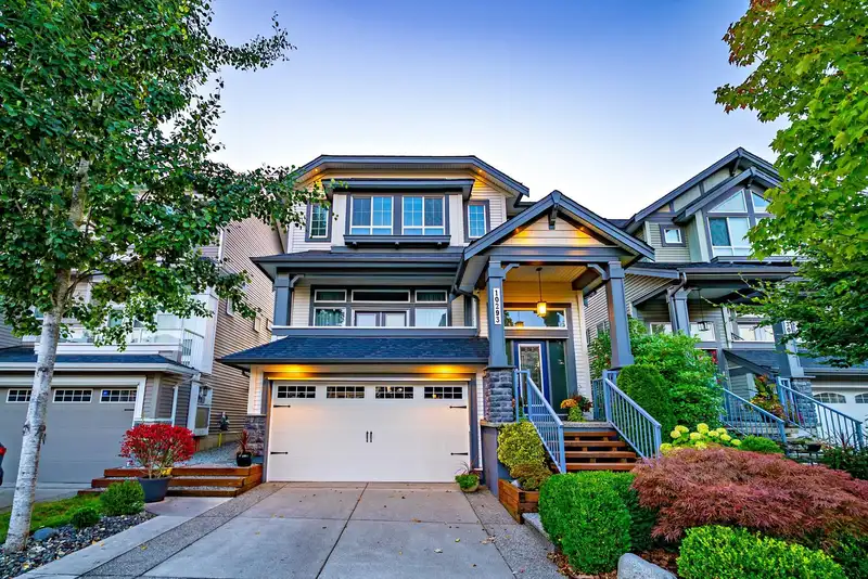 10293 WYNNYK WAY - photo 1 of 40