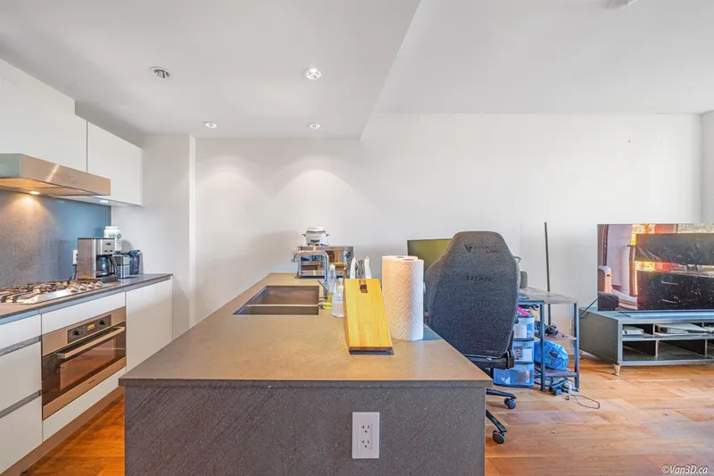 608 8488 CORNISH STREET - photo 3 of 22