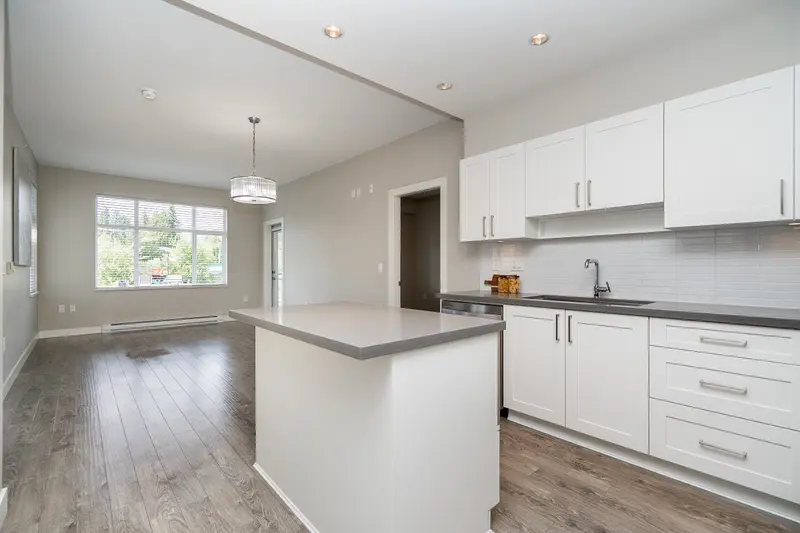 2410 963 CHARLAND AVENUE - photo 4 of 25