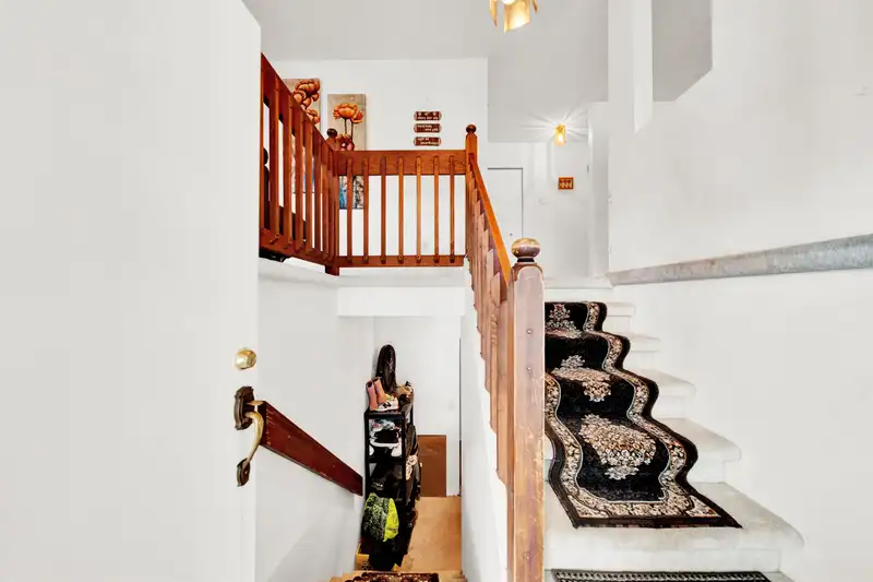 27191 28A AVENUE - photo 3 of 34