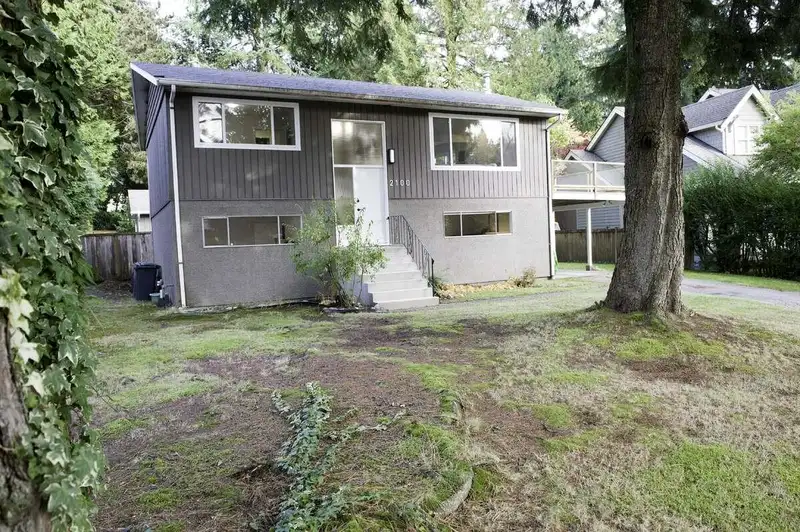 2100 WHITMAN AVENUE - photo 2 of 35