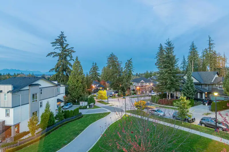2 15633 MOUNTAIN VIEW DRIVE - photo 1 of 40