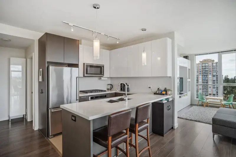 2507 271 FRANCIS WAY - photo 4 of 35