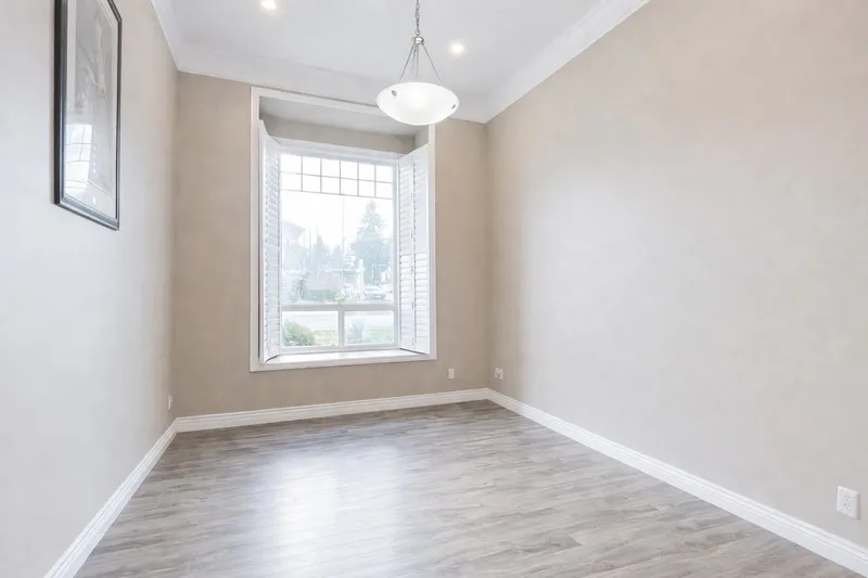 6916 CUNNINGHAM COURT - photo 2 of 25