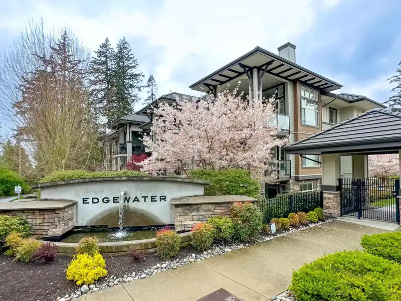 310 15145 36 AVENUE - photo 1 of 31