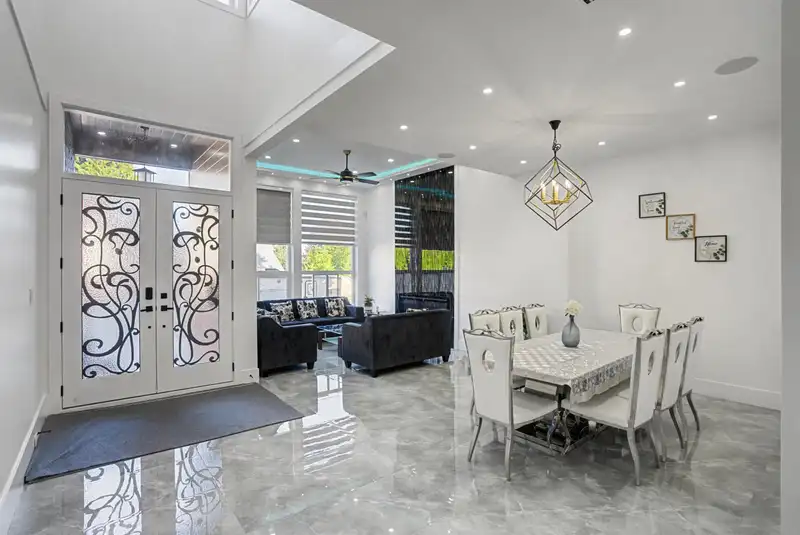 16035 10A AVENUE - photo 3 of 40