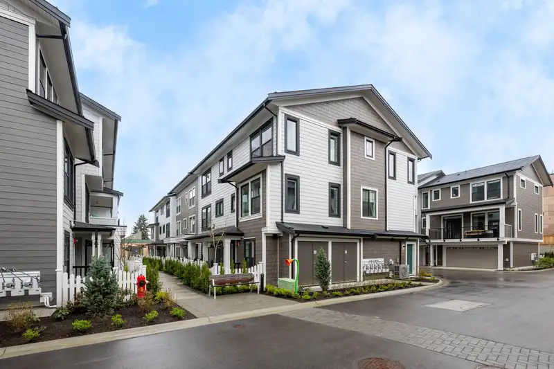 30 9122 KING STREET - photo 1 of 32