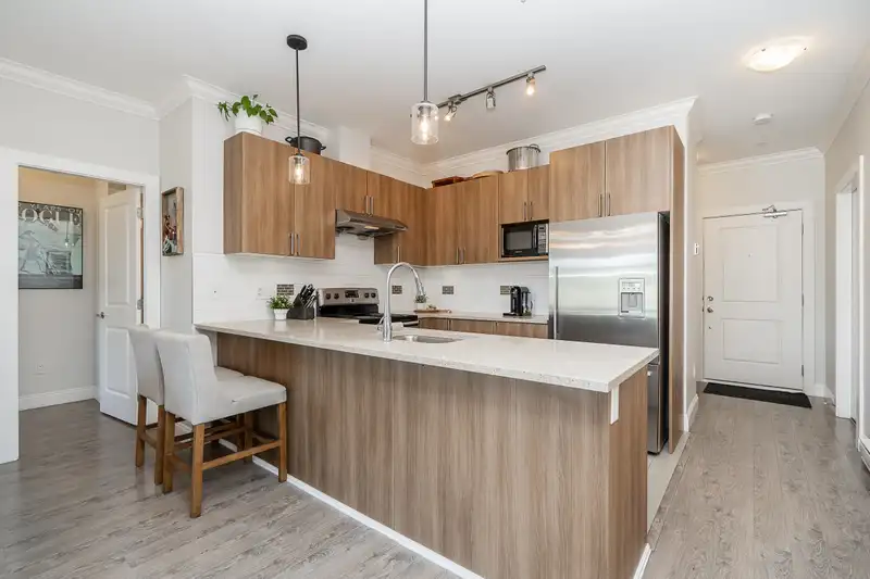 309 11566 224 STREET - photo 2 of 40