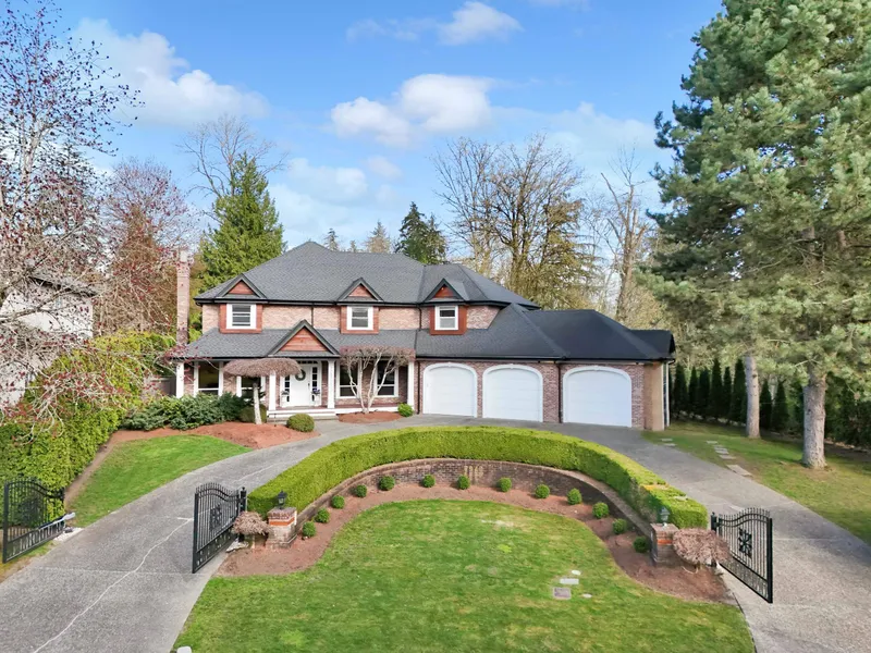 7942 145 STREET - photo 2 of 25