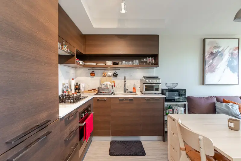 2101 570 EMERSON STREET - photo 2 of 25