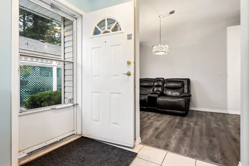 155 9080 198 STREET - photo 2 of 32
