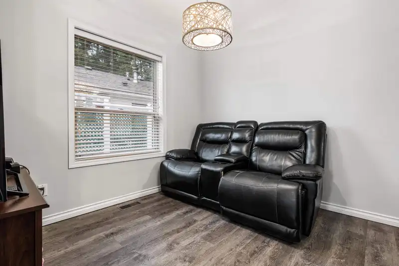 155 9080 198 STREET - photo 3 of 32