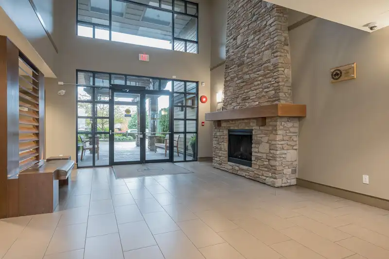 101 5099 SPRINGS BOULEVARD - photo 4 of 22