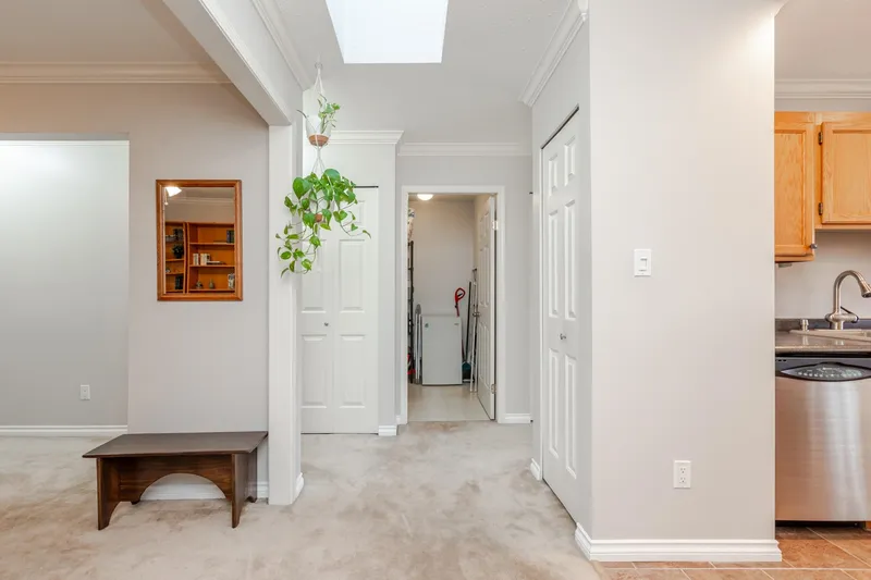 202 5641 201 STREET - photo 4 of 25