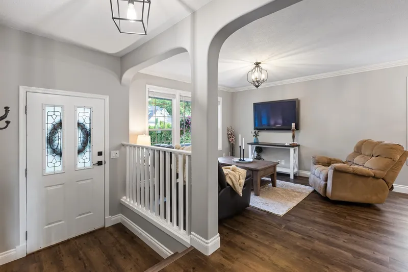 511 COTTONWOOD AVENUE - photo 4 of 25