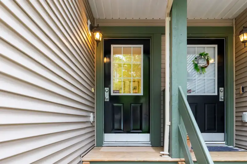 30 6050 166 STREET - photo 3 of 40