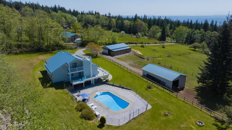 2010 RANCH ROAD - photo 2 of 25