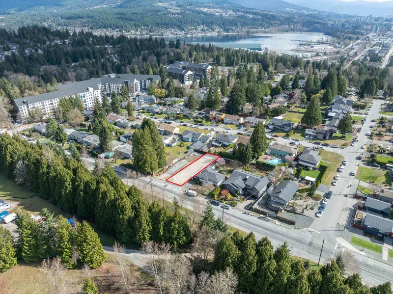 1116 GLENAYRE DRIVE - photo 2 of 20