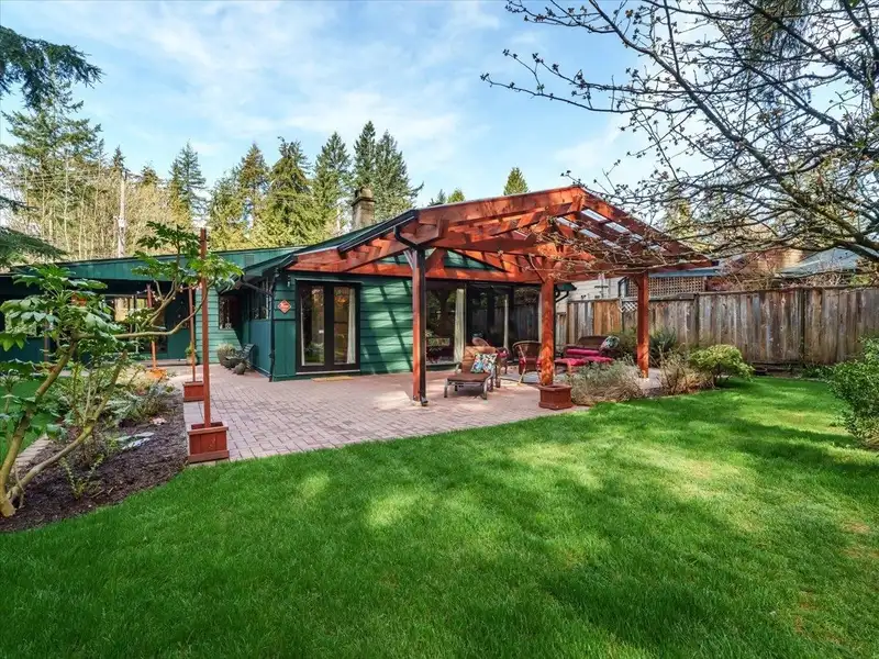 1036 MOUNTAIN HIGHWAY - photo 1 of 40