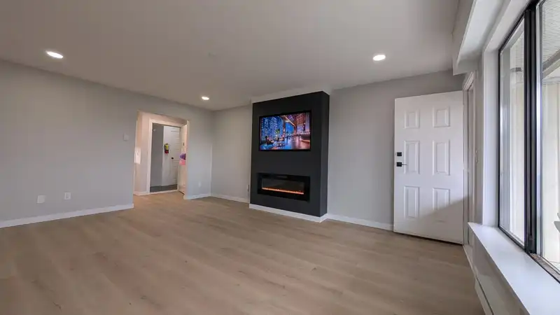 40 32959 GEORGE FERGUSON WAY - photo 3 of 5