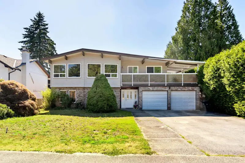 11895 195B STREET - photo 1 of 40