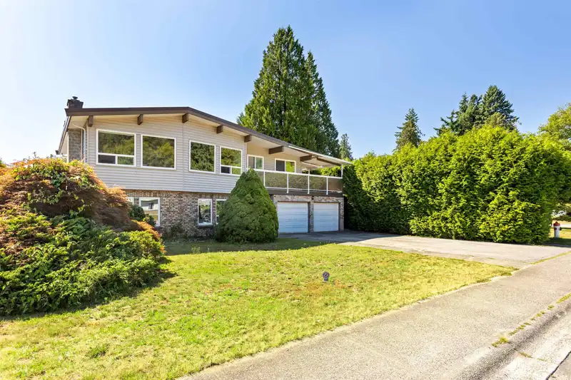 11895 195B STREET - photo 3 of 40