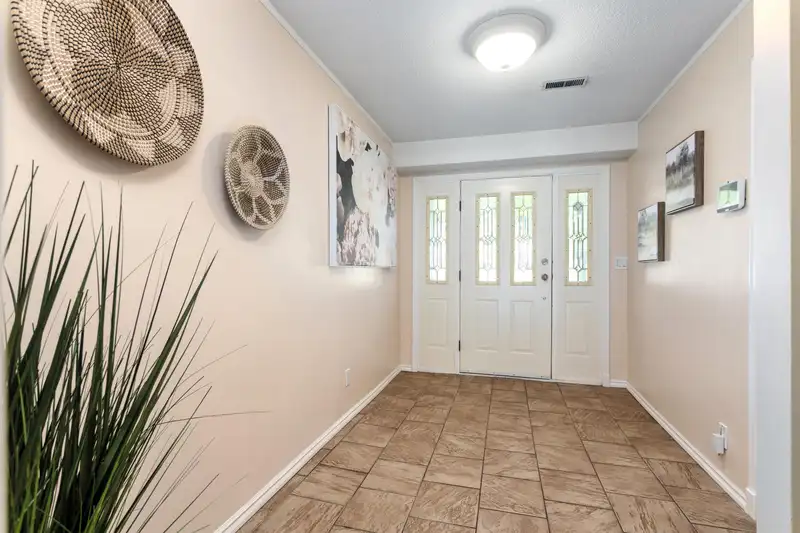 11895 195B STREET - photo 4 of 40