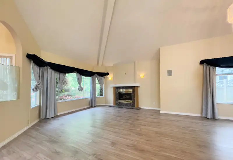 5620 CORNWALL DRIVE - photo 3 of 30