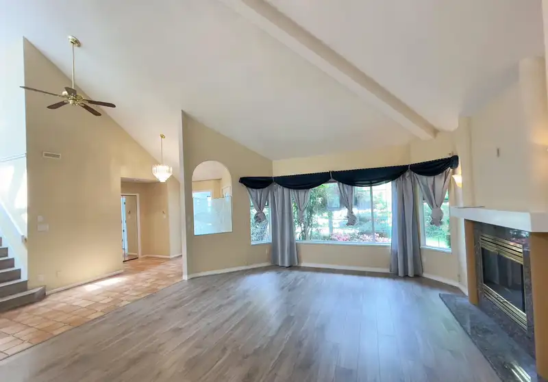 5620 CORNWALL DRIVE - photo 4 of 30