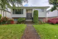 3492 E 49TH AVENUE - thumbnail 1