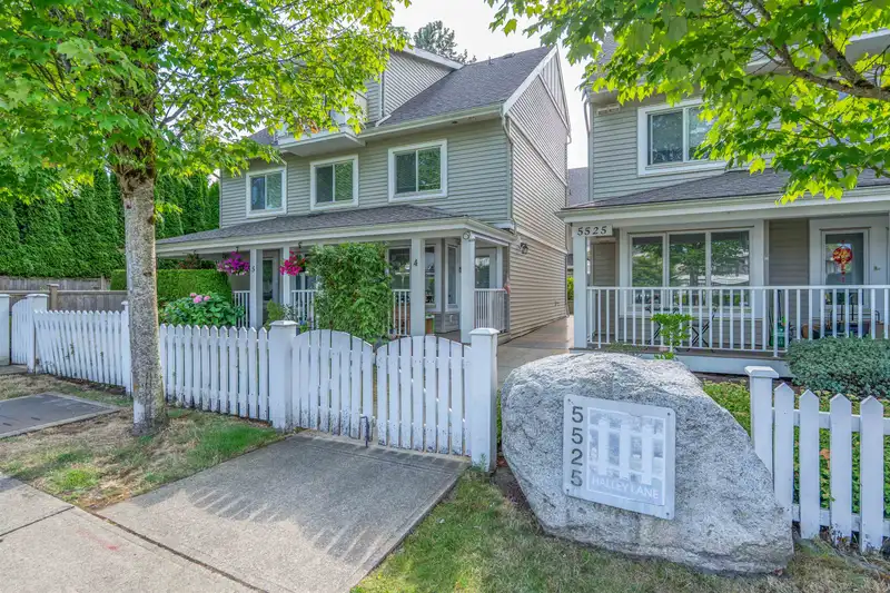 7 5525 HALLEY AVENUE - photo 1 of 31