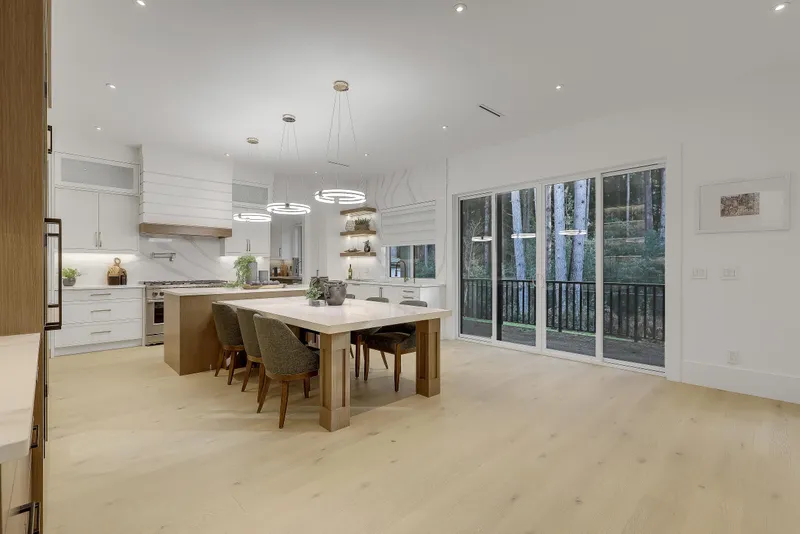 19704 31A AVENUE - photo 4 of 25