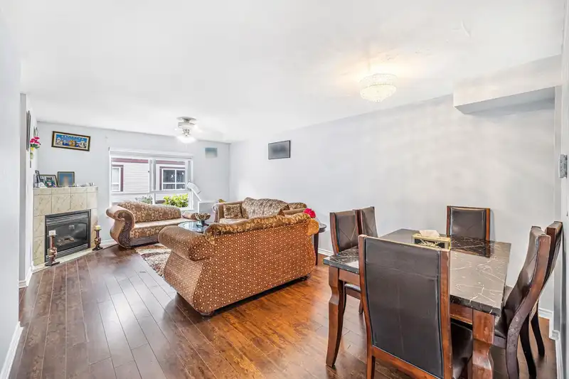 29 12730 66 AVENUE - photo 3 of 22