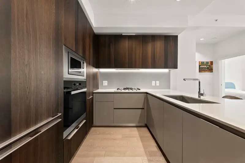 203 6699 RIVER ROAD - photo 4 of 39