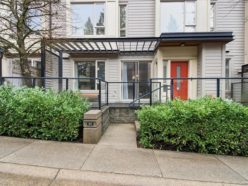 32 9229 UNIVERSITY CRESCENT - photo 1 of 22