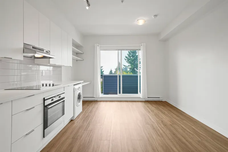 304 13678 GROSVENOR ROAD - photo 2 of 21