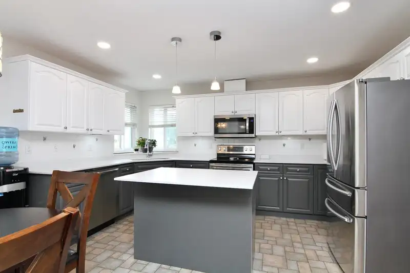 20205 DITTON STREET - photo 1 of 40
