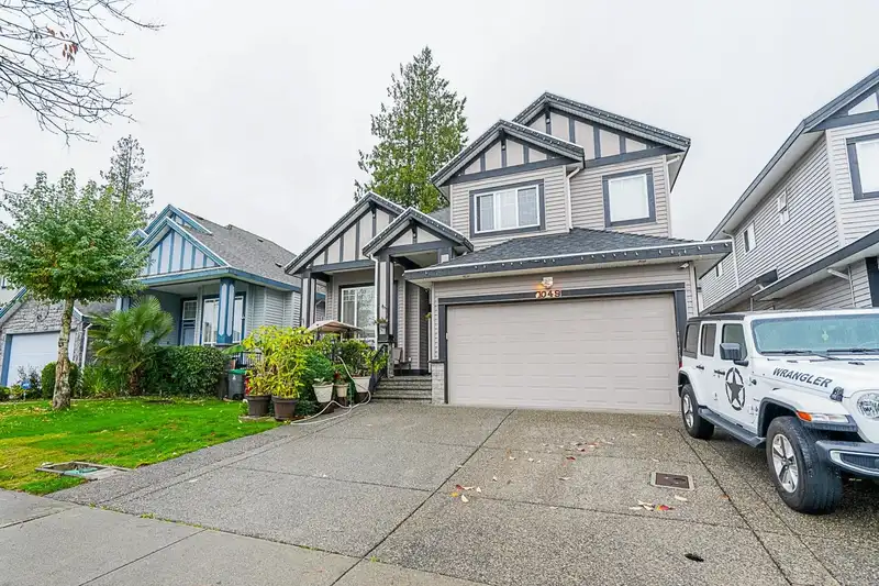 7049 150 STREET - photo 1 of 35