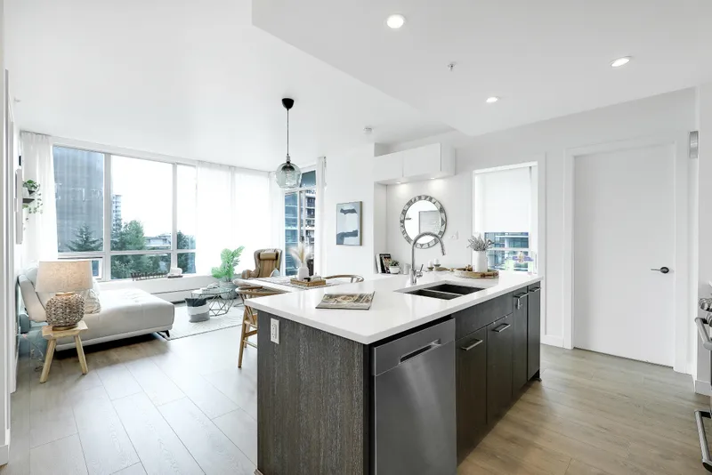 803 9060 UNIVERSITY CRESCENT - photo 1 of 25