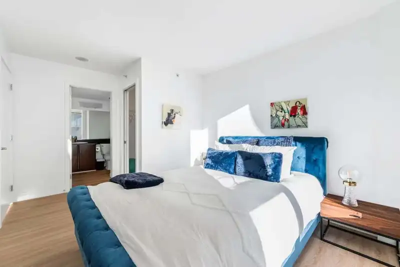 518 618 ABBOTT STREET - photo 3 of 16