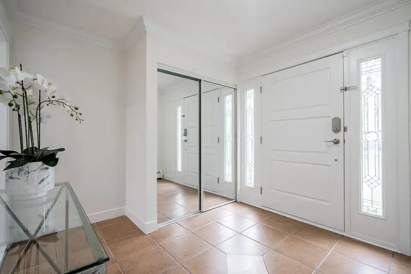 1230 E 51ST AVENUE - photo 3 of 31