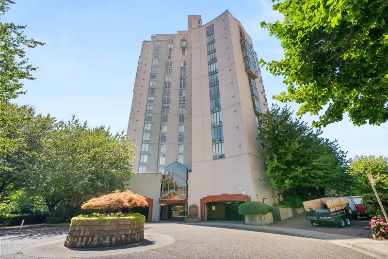 1602 8 LAGUNA COURT - photo 2 of 25