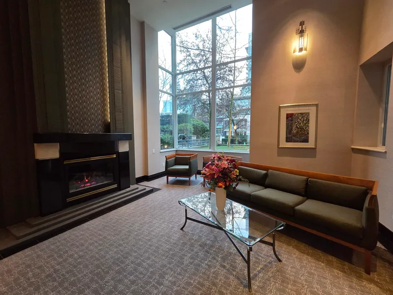 405 535 NICOLA STREET - photo 3 of 23